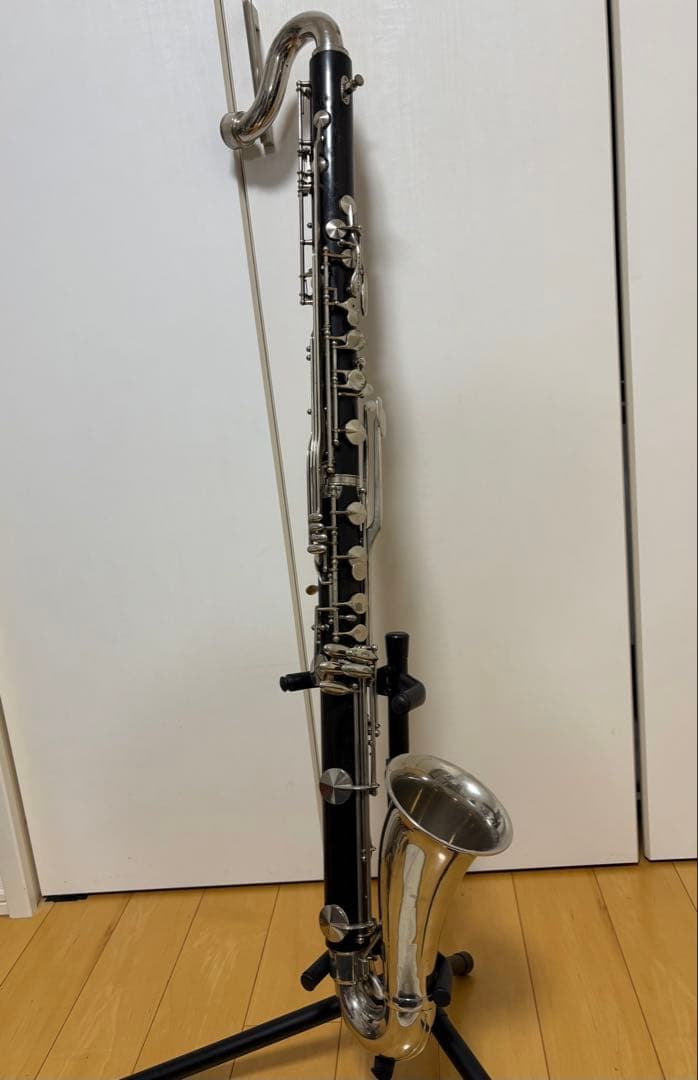 【稀少】バスクラリネット　ノブレ　ケース付き　木製（グラナディラ材） 本日限定値引き）バスクラリネット ノブレ 木製グラナディラ材 ケース