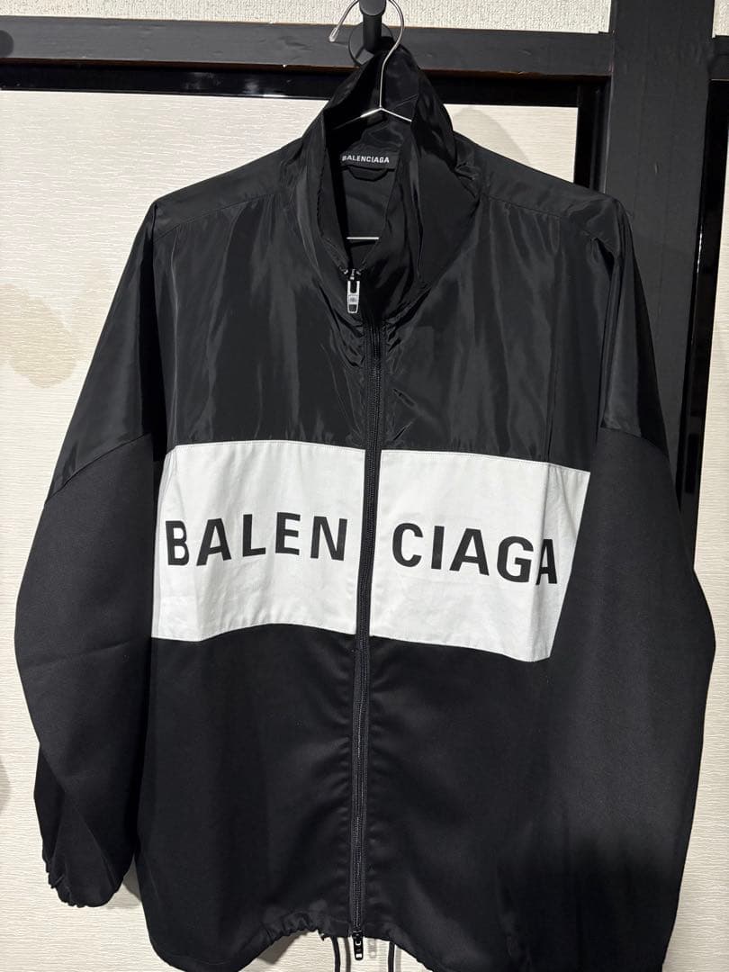 バレンシアガ ナイロンジャケット 46 中古・古着通販】BALENCIAGA (バレンシアガ) WFPナイロンジャケット