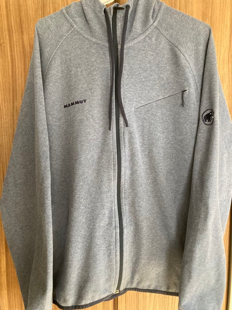 MAMMUT(マムート)フルジップパーカー 刺繍ロゴ 希少2XLサイズ ネイビー マムート（MAMMUT）（メンズ）EUROサイズ パーカー スウェット Dyno